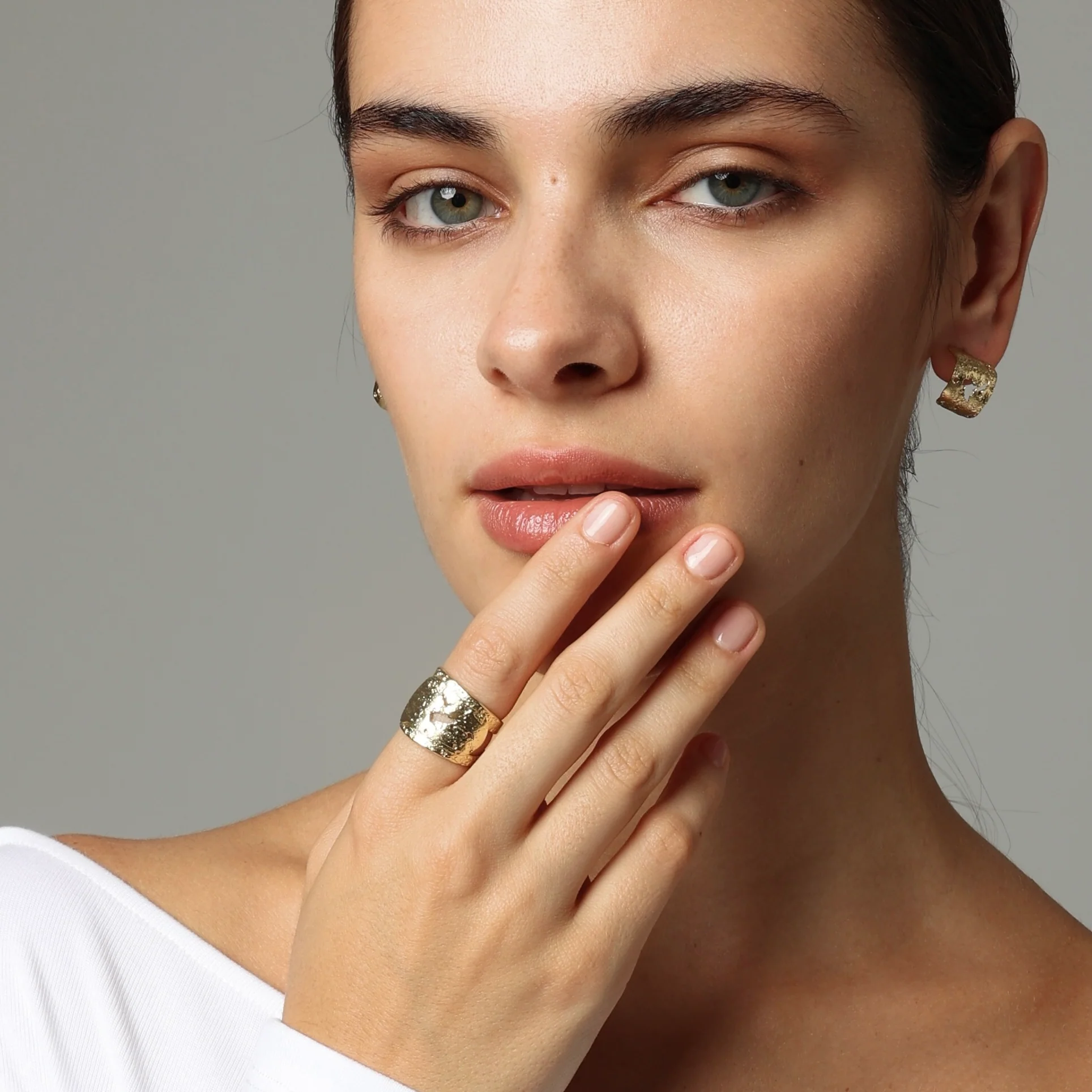 Coral Simple Ring Handmade | Kalliope Jewelry - Image 8