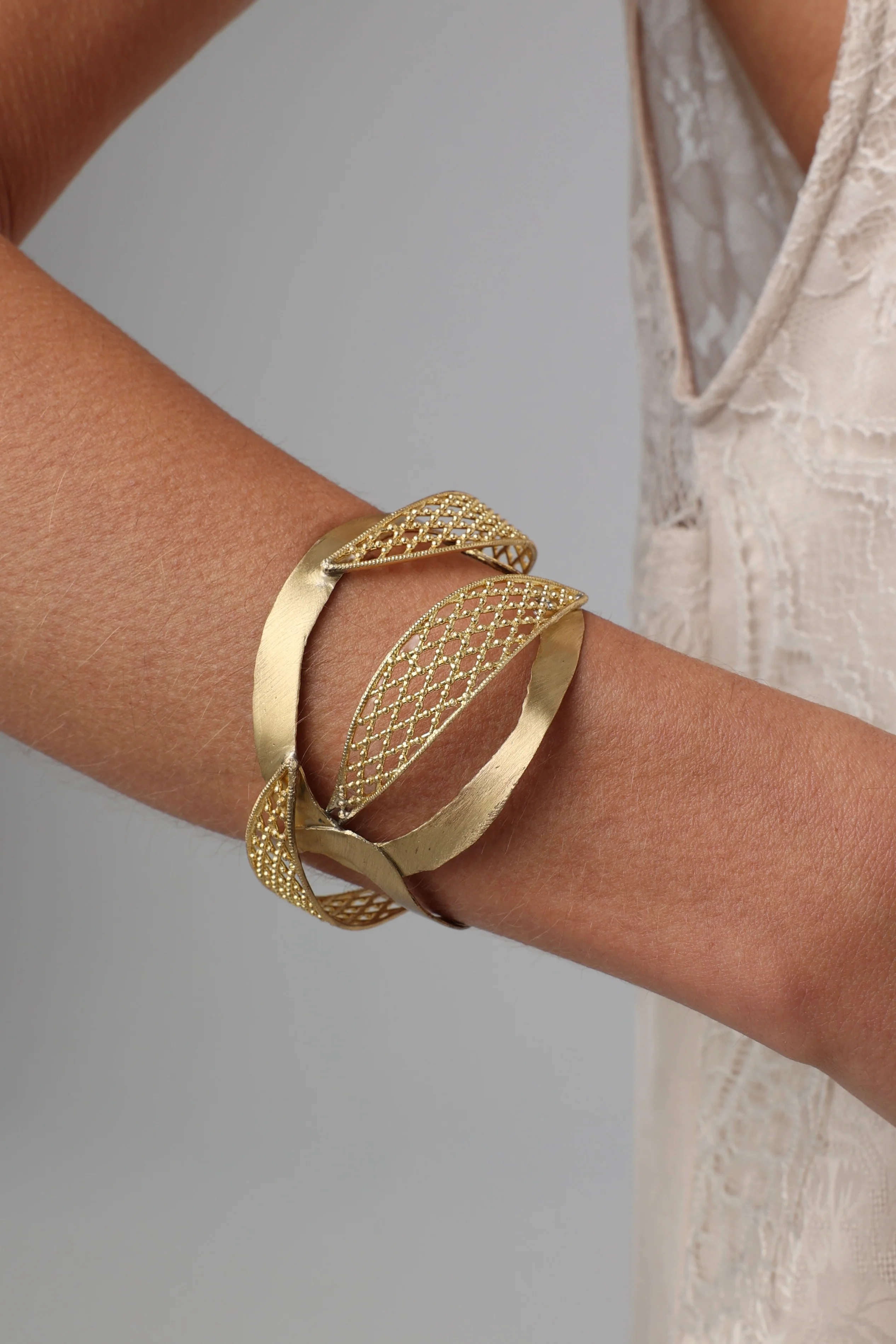 Taconeo Bracelet Handmade | Kalliope Jewelry - Image 2