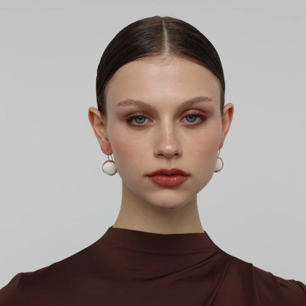 Kiss Earrings - Image 4