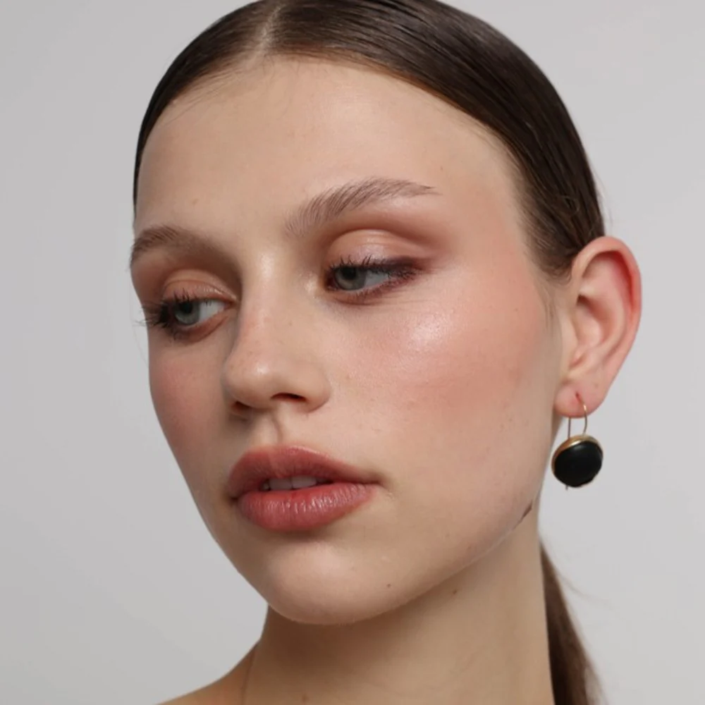 Kiss Earrings - Image 8