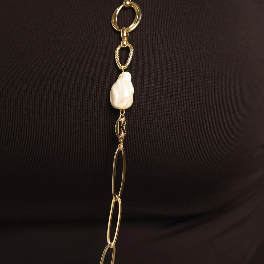 Swoon Chanel Necklace - Image 4