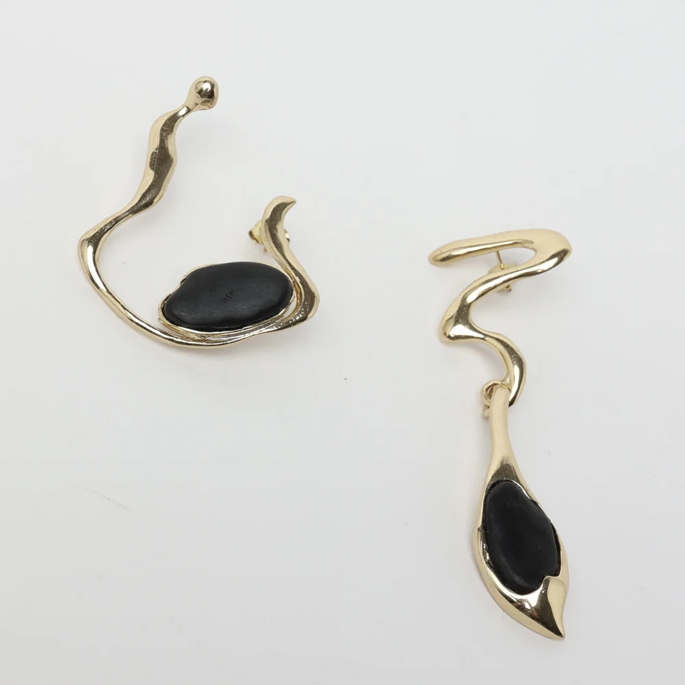 Volcanic Cocoon Earrings - Image 4